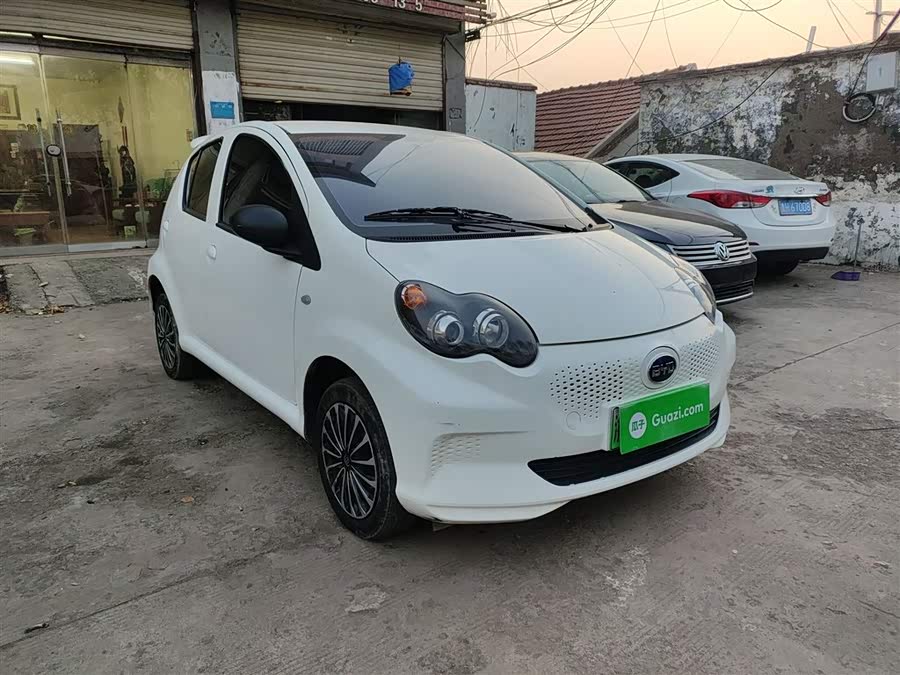 BYD e1 2021 car image #5