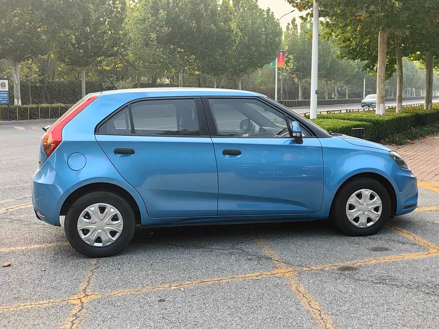 MG 3 2011 car image #5