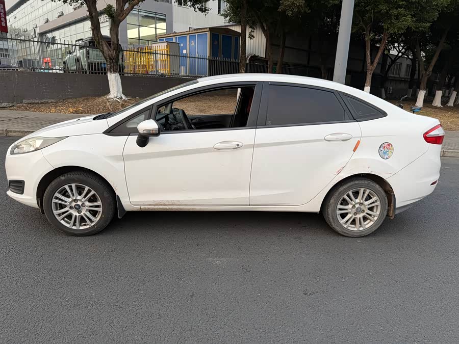 Ford Fiesta 2013 #5 Ford Fiesta 2013 immagine di auto #5
