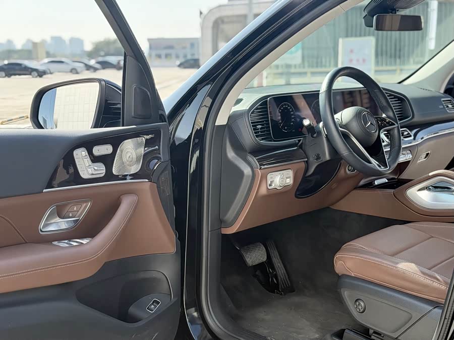 Mercedes-Benz GLE Class 2024 car image #5