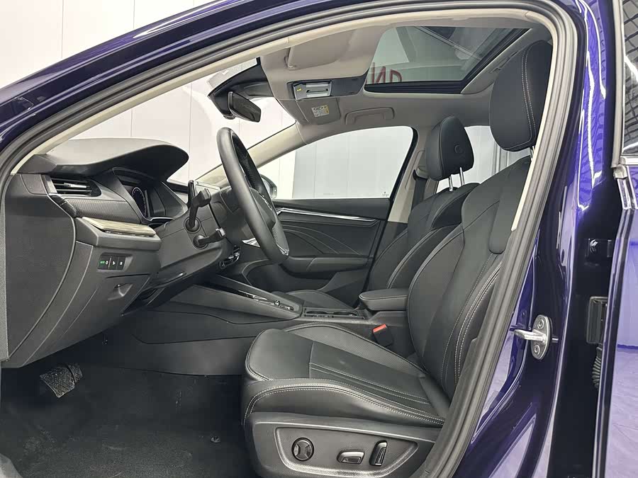 Skoda Octavia 2021 car image #5
