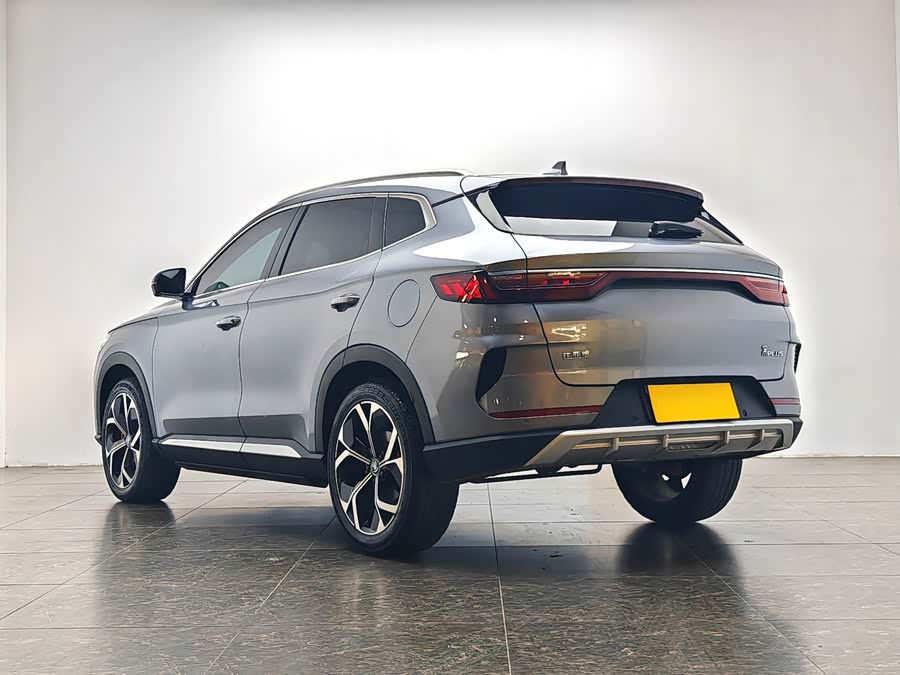 BYD Song Plus 2021 immagine di auto #5