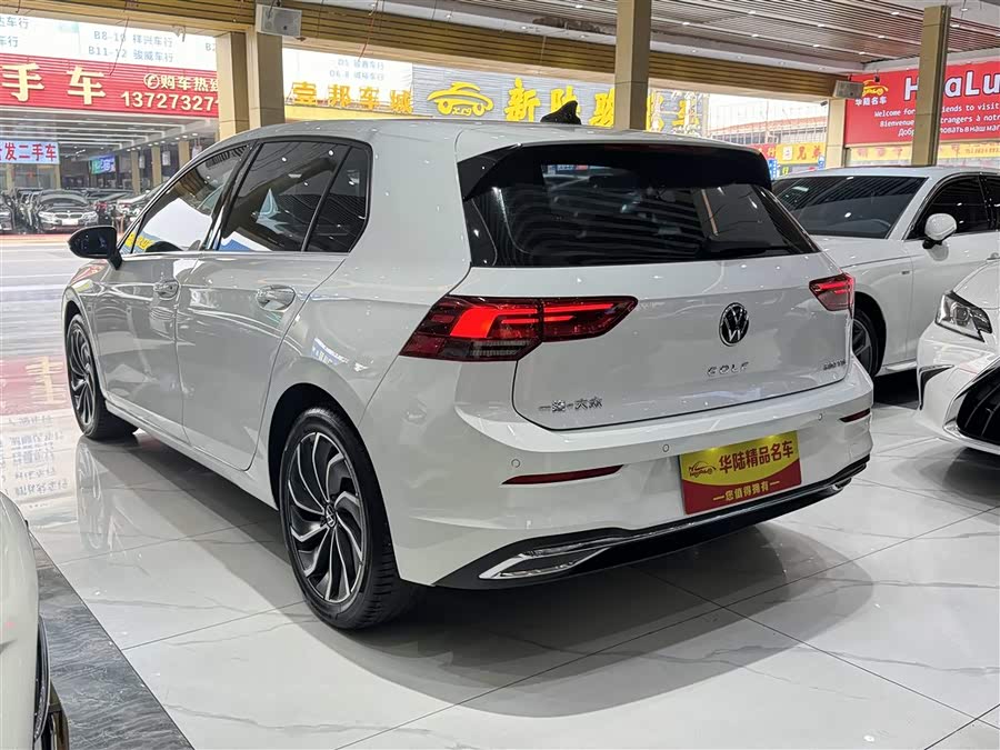 Volkswagen Golf 2021 car image #5