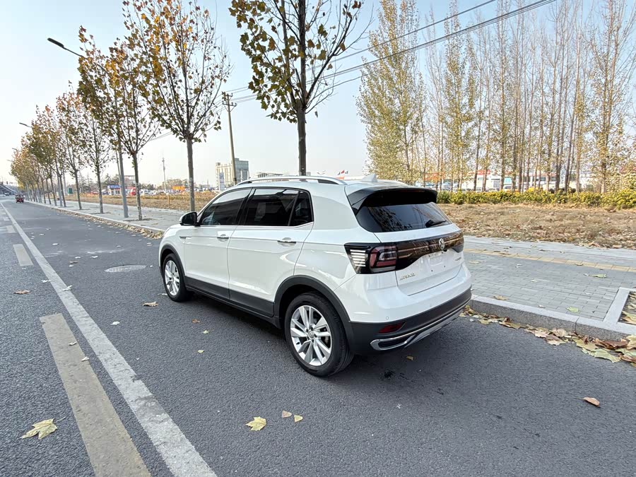 Volkswagen T-Cross 2020 car image #5