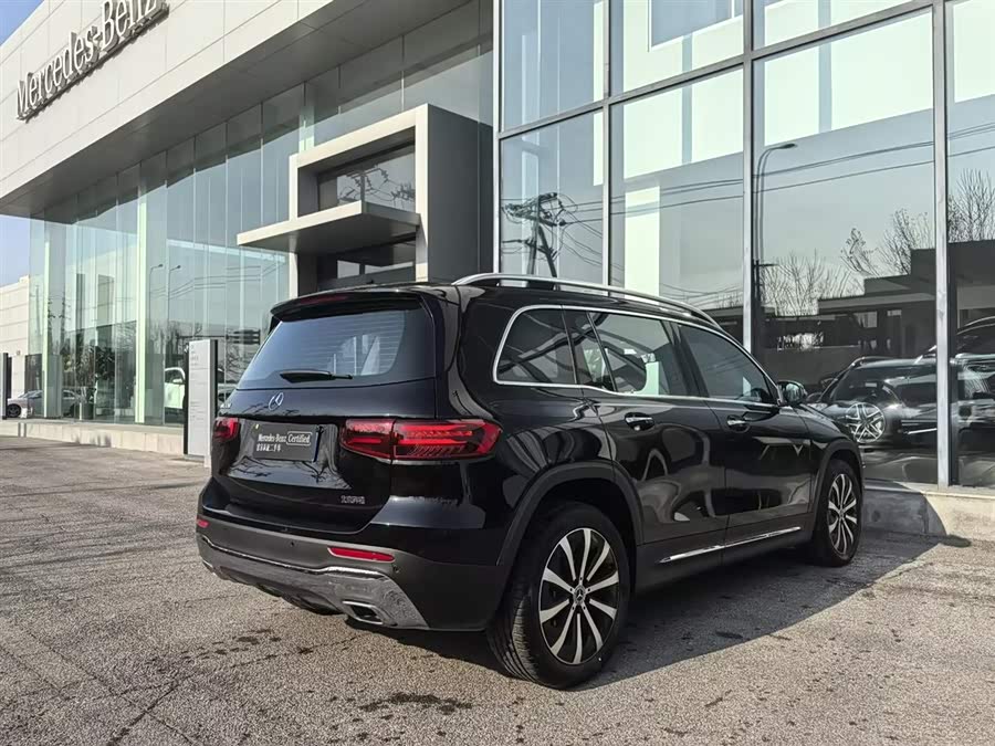 Mercedes-Benz GLB Class 2025 immagine di auto #5