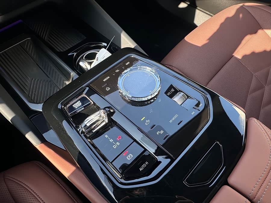 BMW i5 2024 #5 BMW i5 2024 изображение автомобиля #5