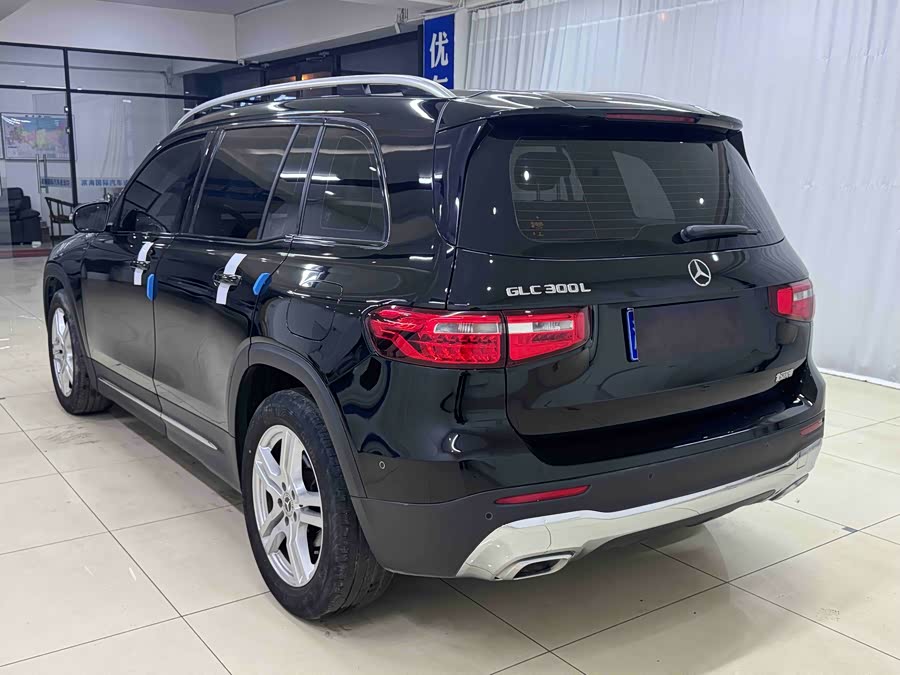 Mercedes-Benz GLB Class 2023 car image #5