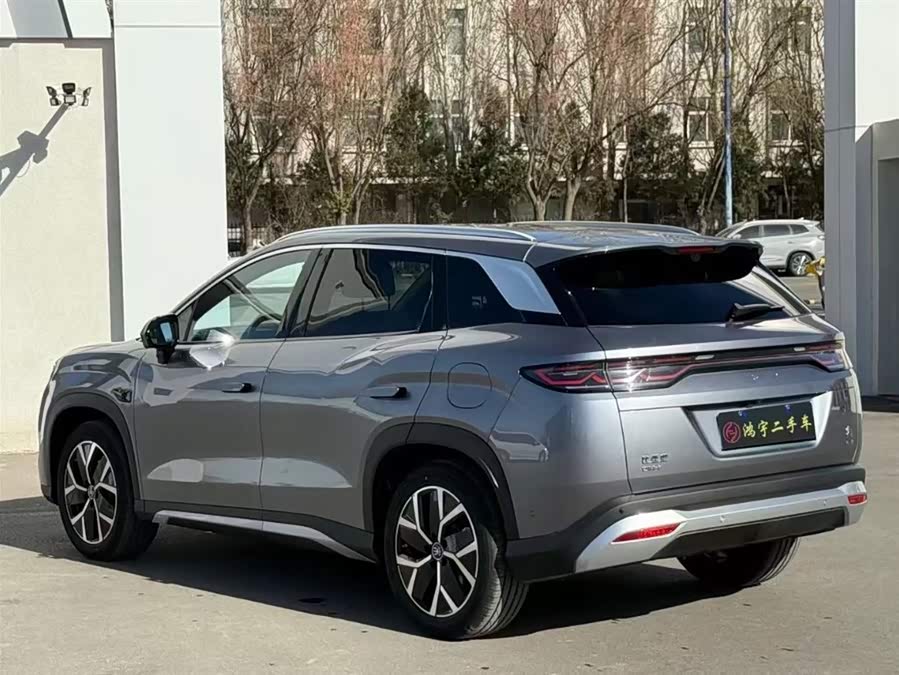 BYD SongL DM-i 2025 #5 BYD SongL DM-i 2025 car image #5