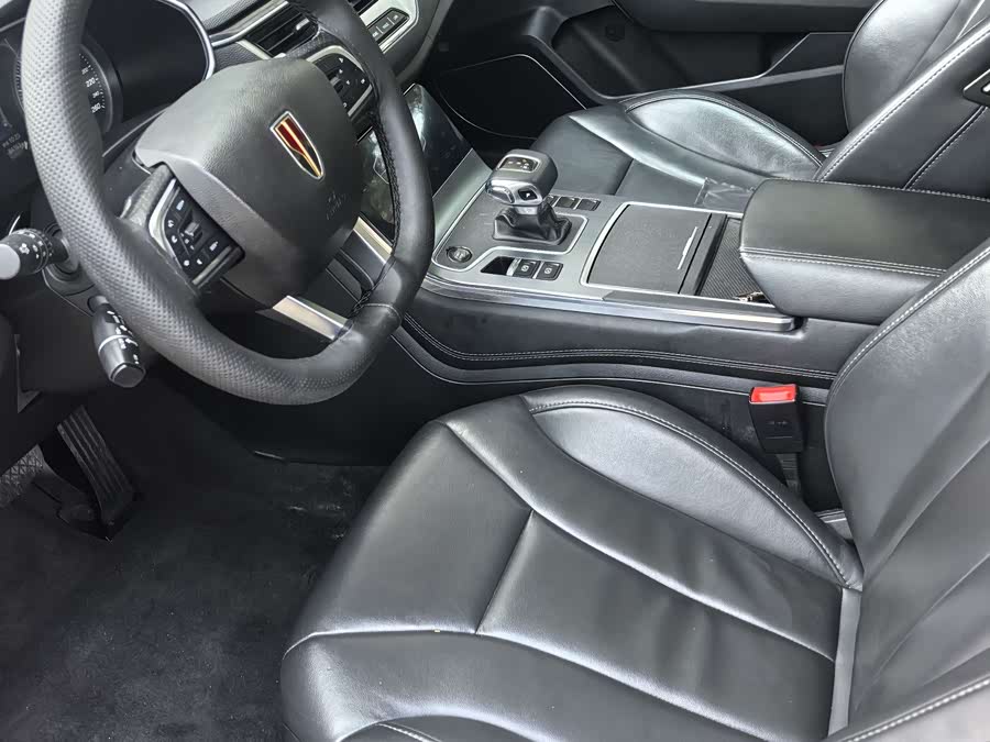 HongQi H5 2021 #5 HongQi H5 2021 car image #5