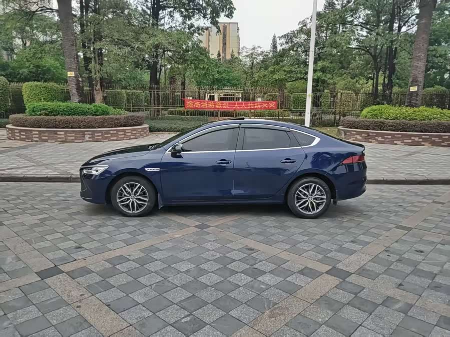 BYD Qin Plus 2023 #5 BYD Qin Plus 2023 car image #5