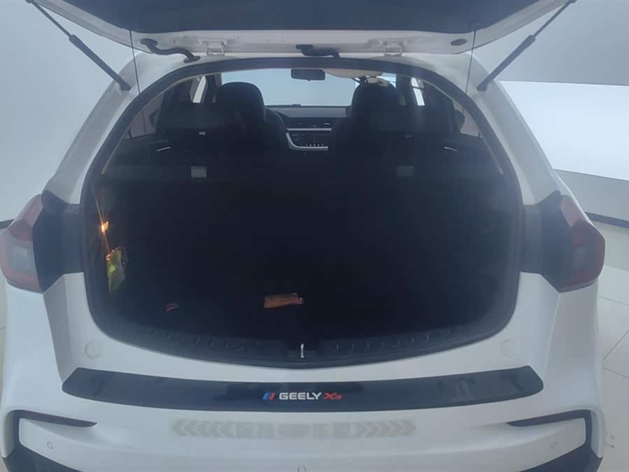 GEELY Vision X3 2021 car image #5