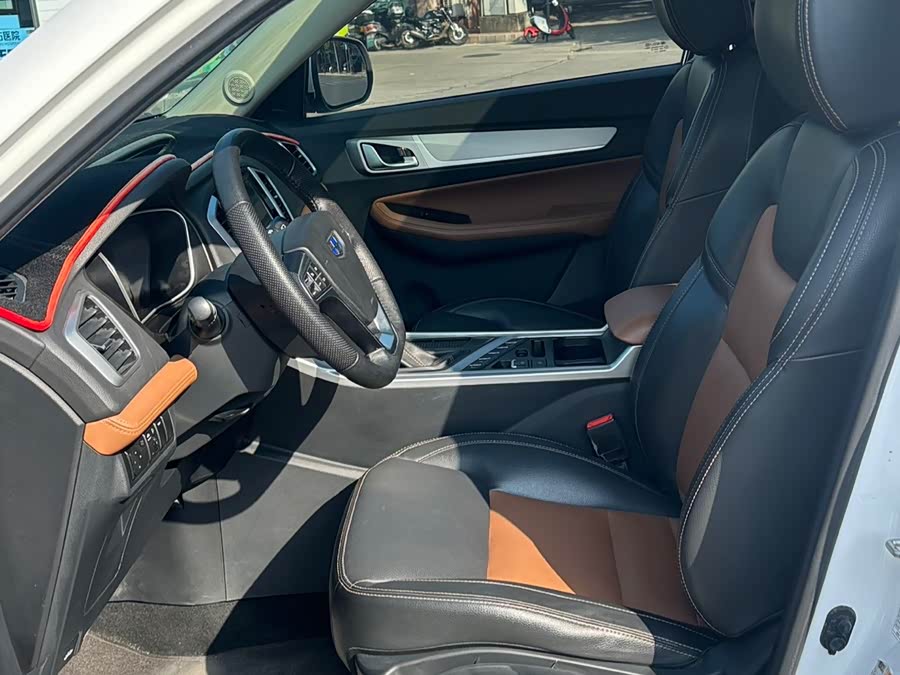 GEELY Vision X6 2019 imagen de coche #5