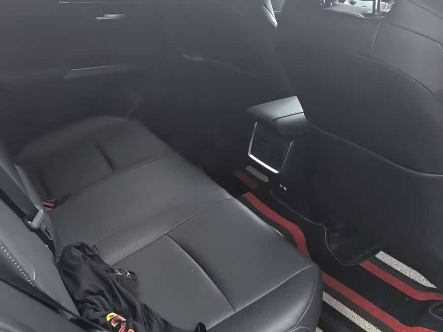 Toyota Venza 2023 صورة سيارة #5