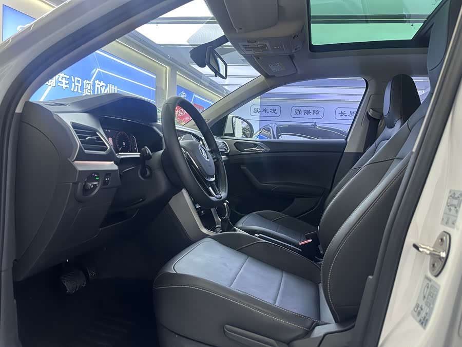 Volkswagen T-Cross 2021 car image #5