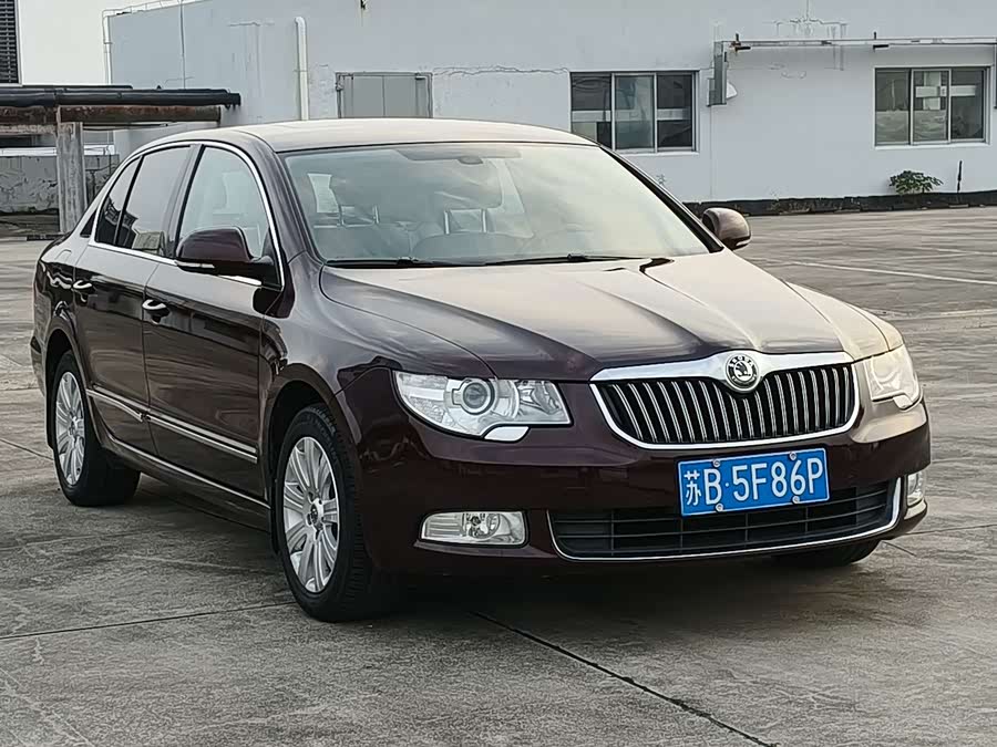Skoda Superb 2012 imagen de coche #5