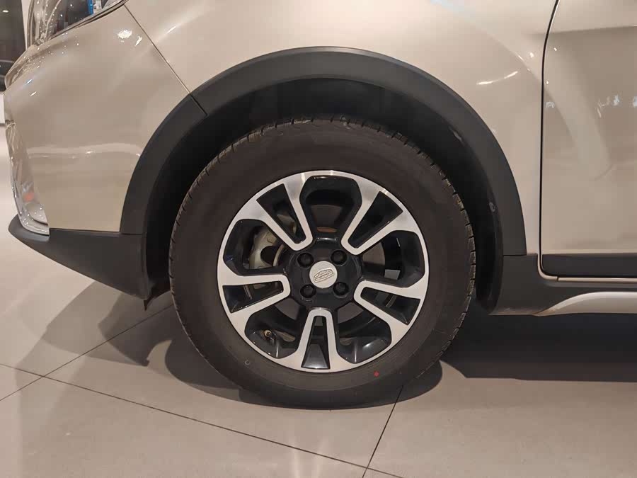 GEELY Vision X3 2018 car image #5