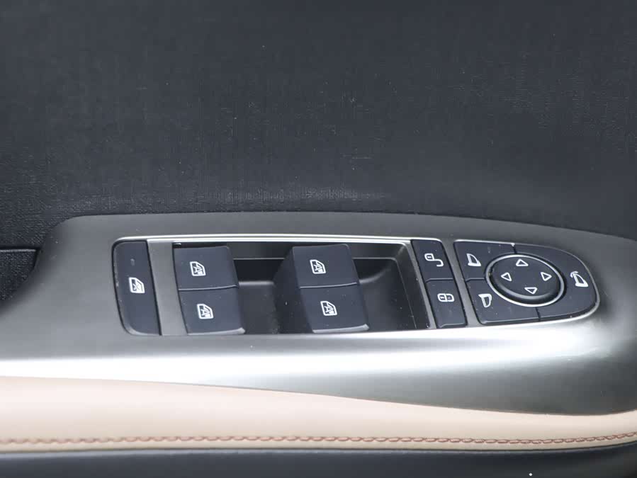 BYD Dolphin 2023 immagine di auto #5