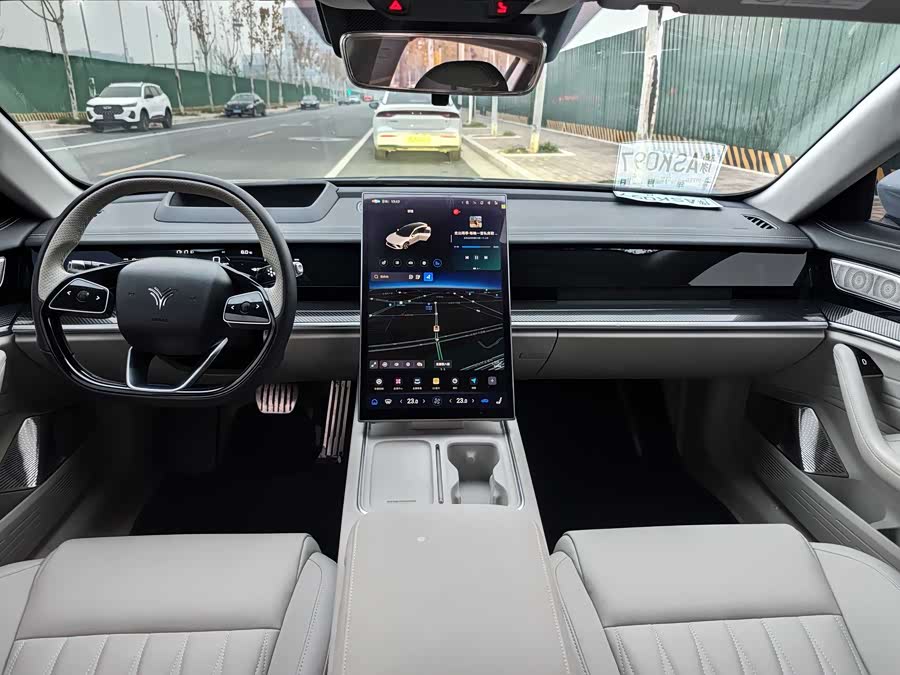 哪吒汽车 哪吒S猎装 2025 汽车图片 #5