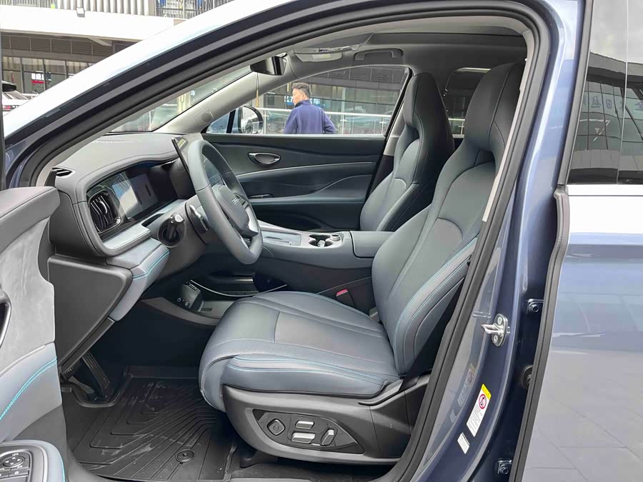 BYD Sea Lion 07 DM-i 2025 car image #5