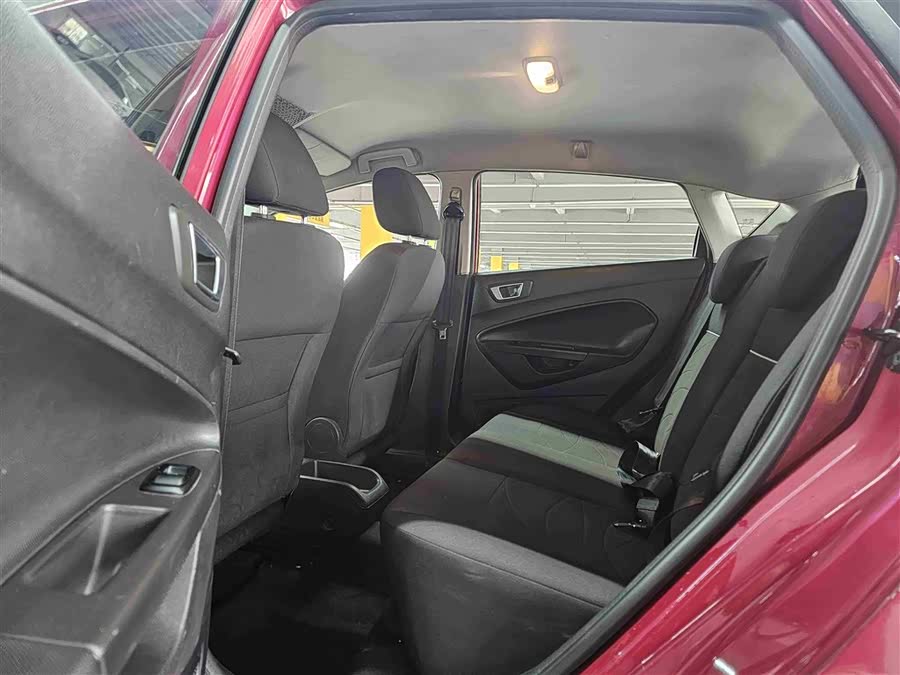 Ford Fiesta 2013 car image #5