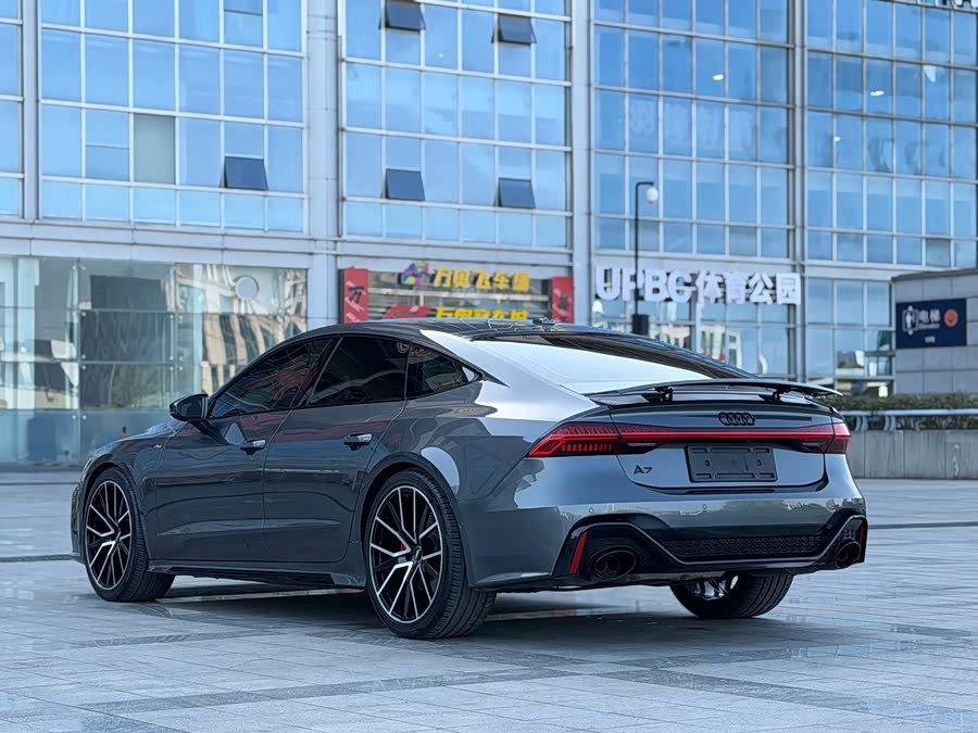 Audi A7 2022 car image #5
