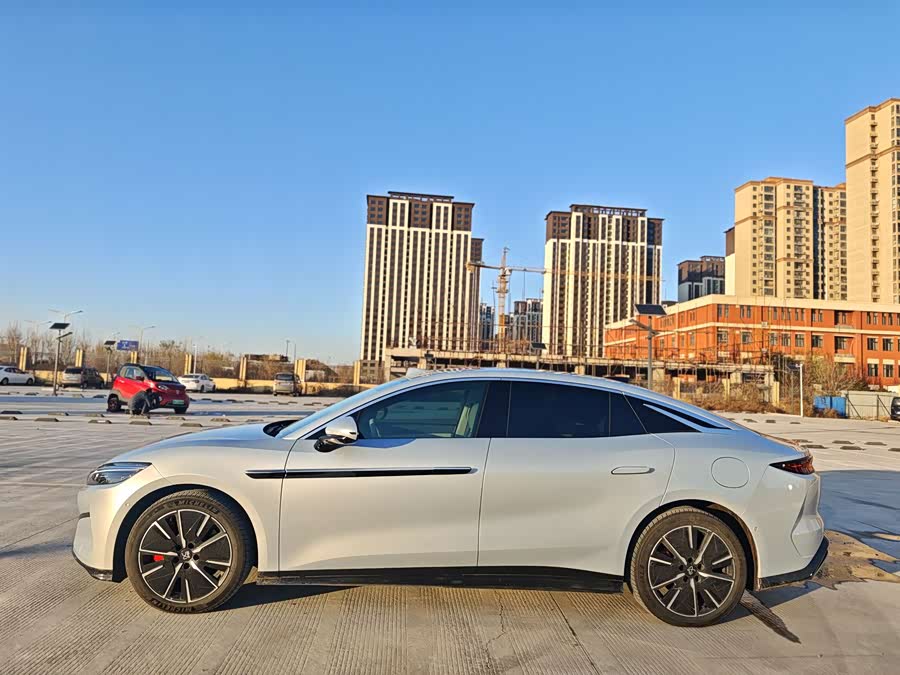 BYD HanL 2025 car image #5