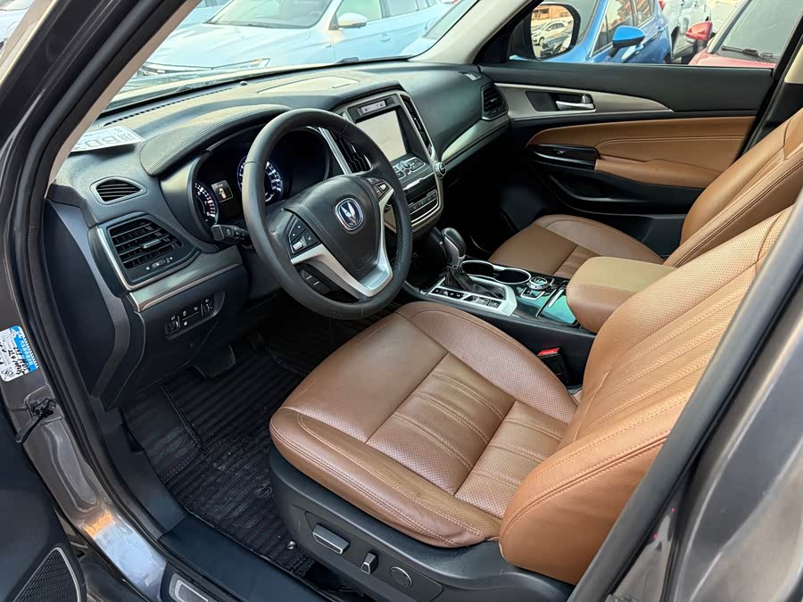 Changan CS95 2017 car image #5