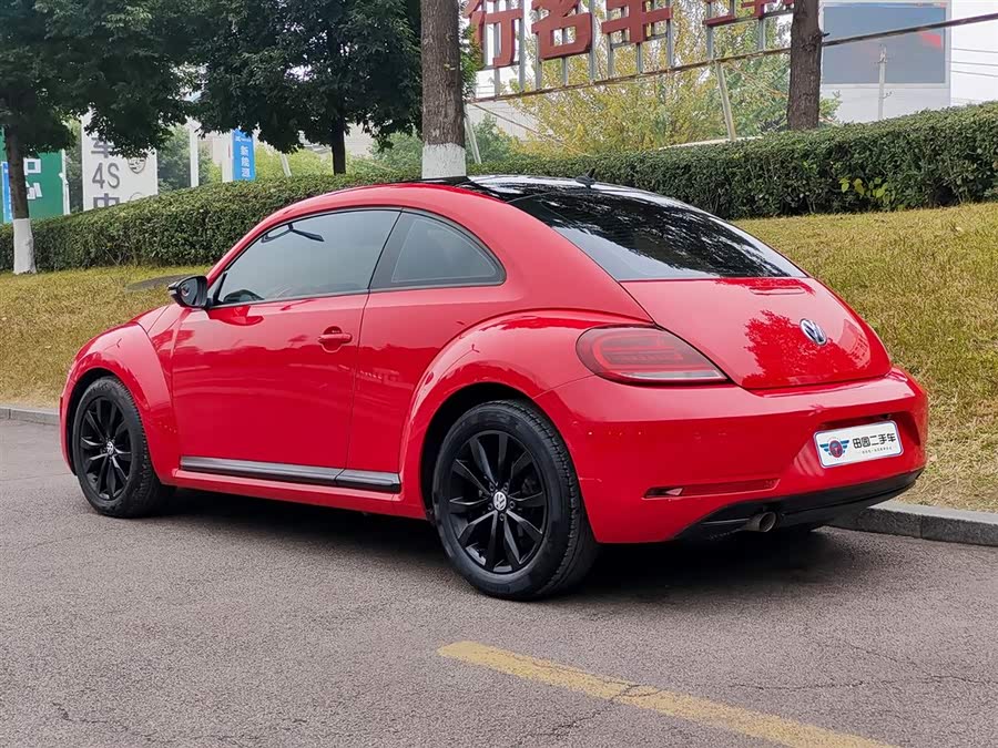 Volkswagen Beetle 2018 immagine di auto #5