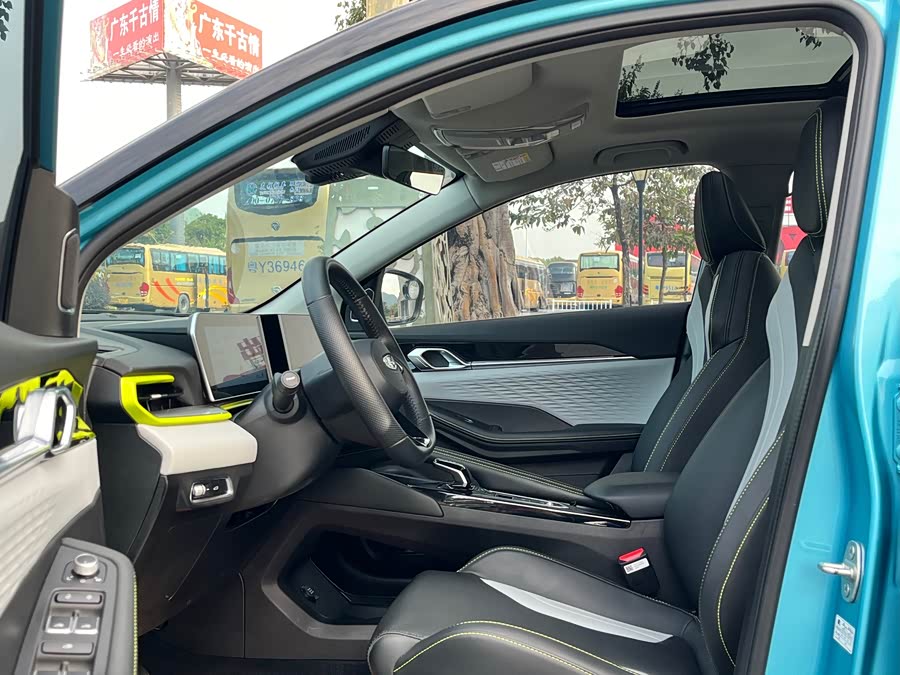GEELY Coolray 2022 car image #5