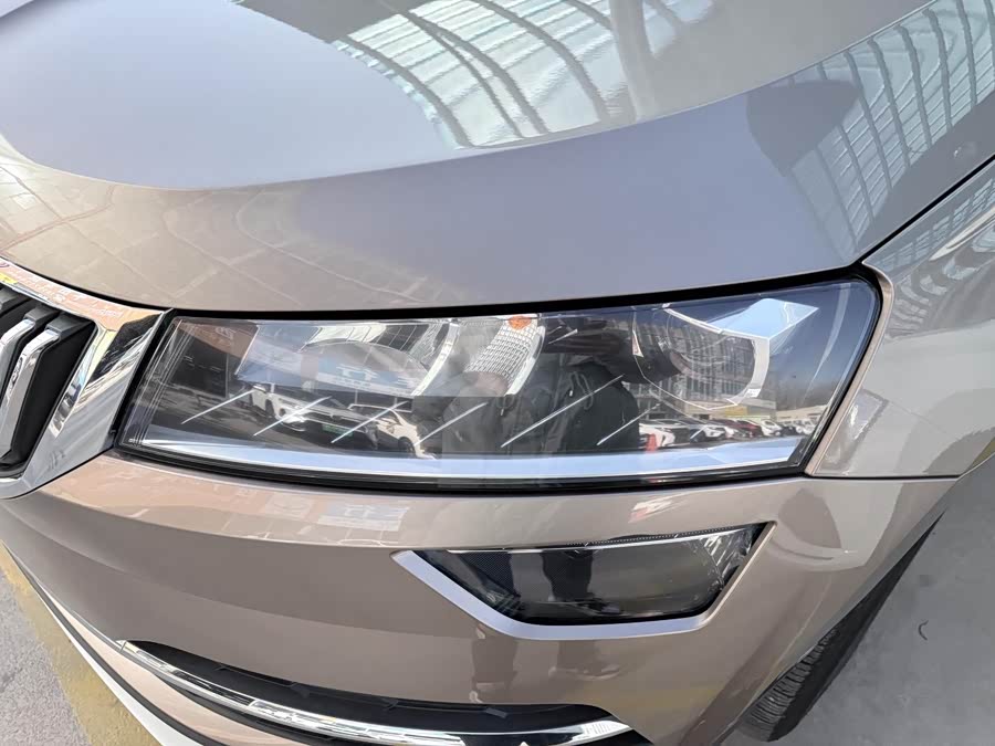 Skoda Karoq 2020 car image #5