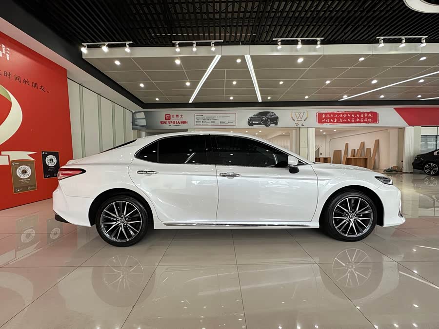 Toyota 2025 car image #5