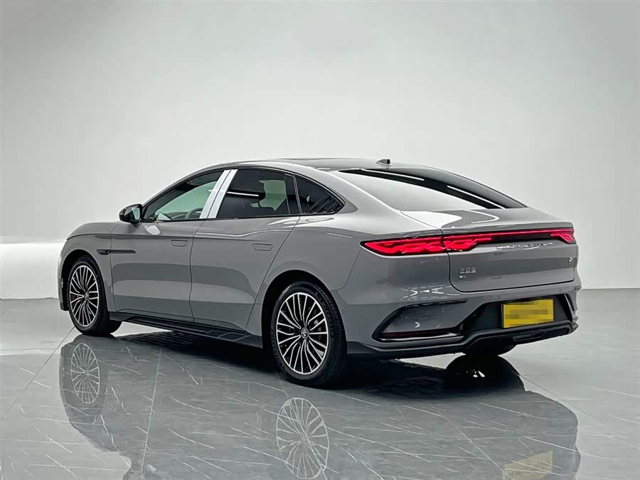 BYD Han 2025 car image #5