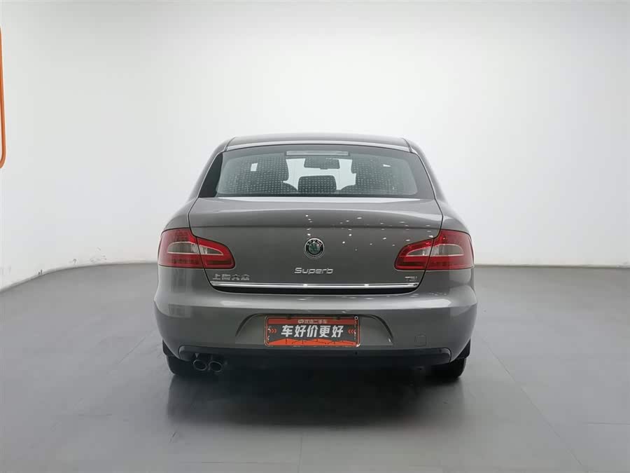 Skoda Superb 2011 imagem de carro #5