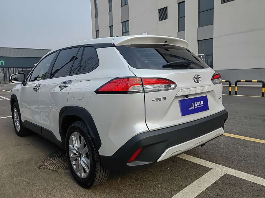 Toyota Corolla Cross 2025 car image #5