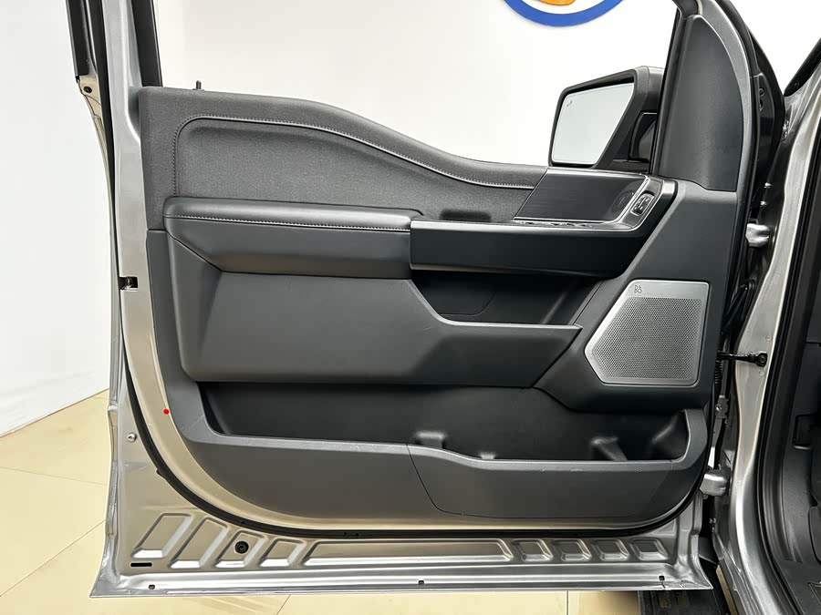 Ford F-150 Raptor 2023 #5 Ford F-150 Raptor 2023 car image #5