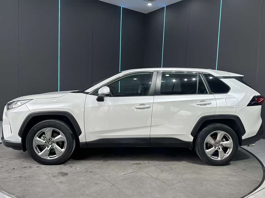 Toyota RAV4 2022 #5 Toyota RAV4 2022 car image #5