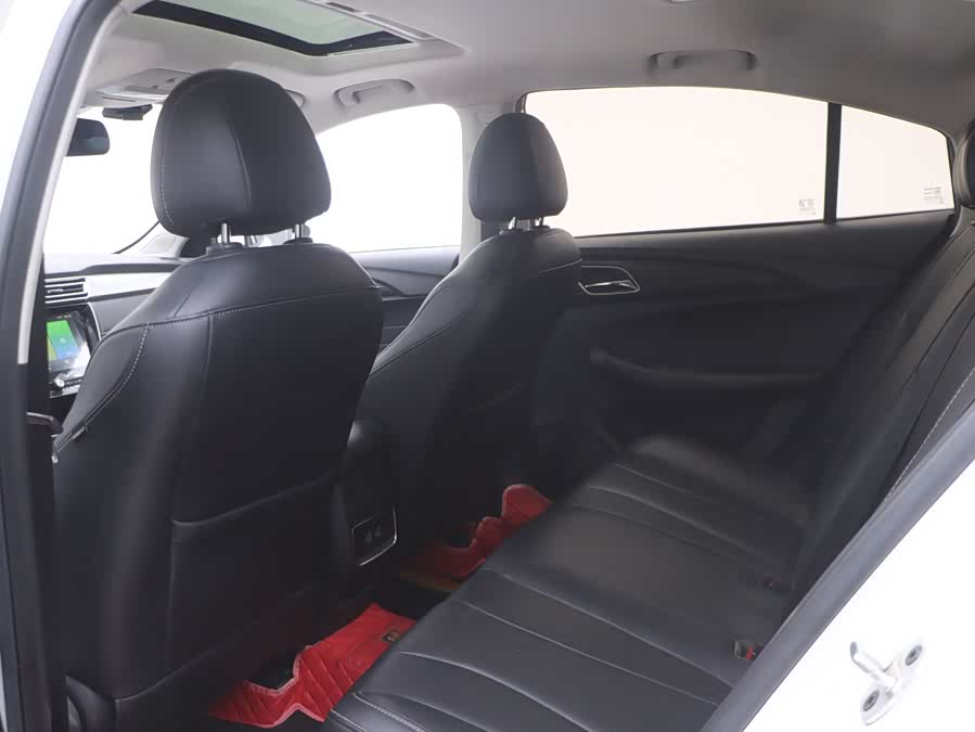 Roewe i5 2019 car image #5