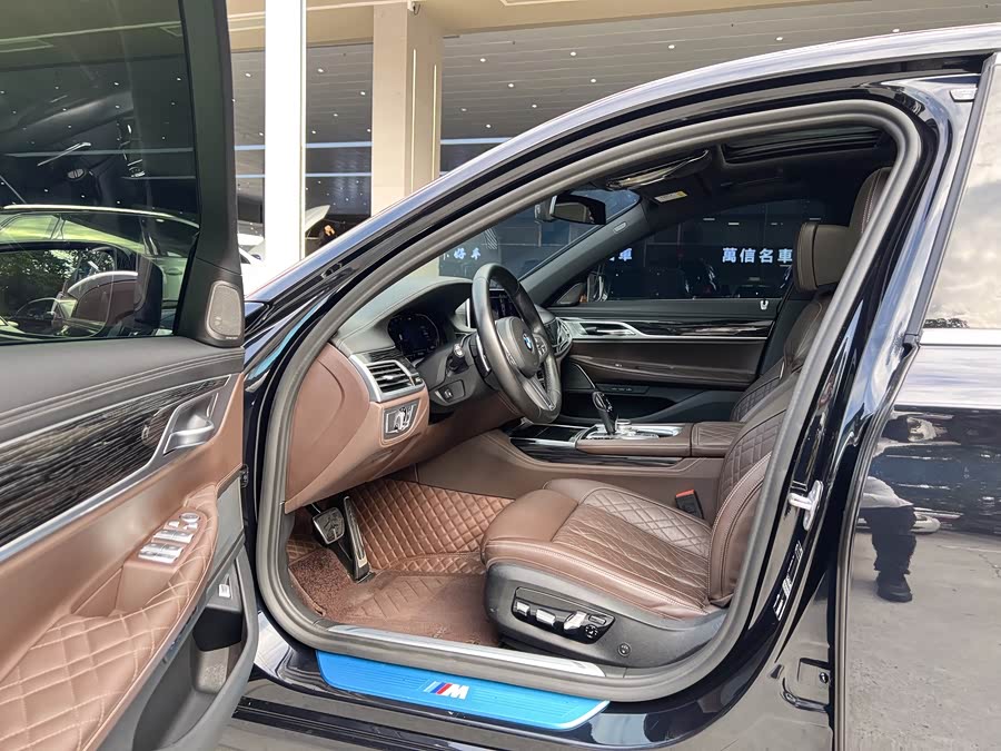 BMW 7 Series 2022 car image #5