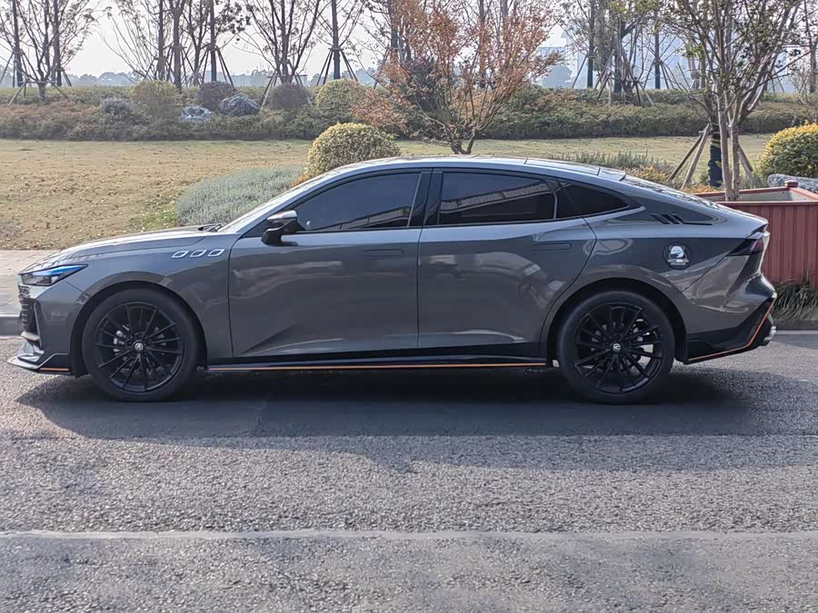 Changan UNI-V 2023 car image #5
