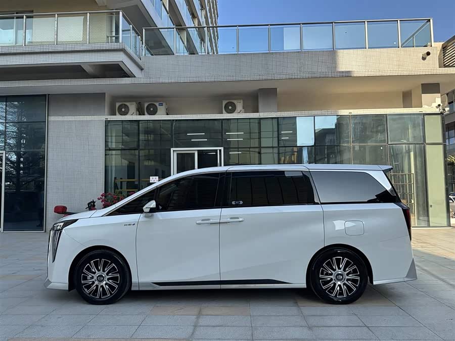 GAC Trumpchi E9 2024 #5 GAC Trumpchi E9 2024 imagen de coche #5