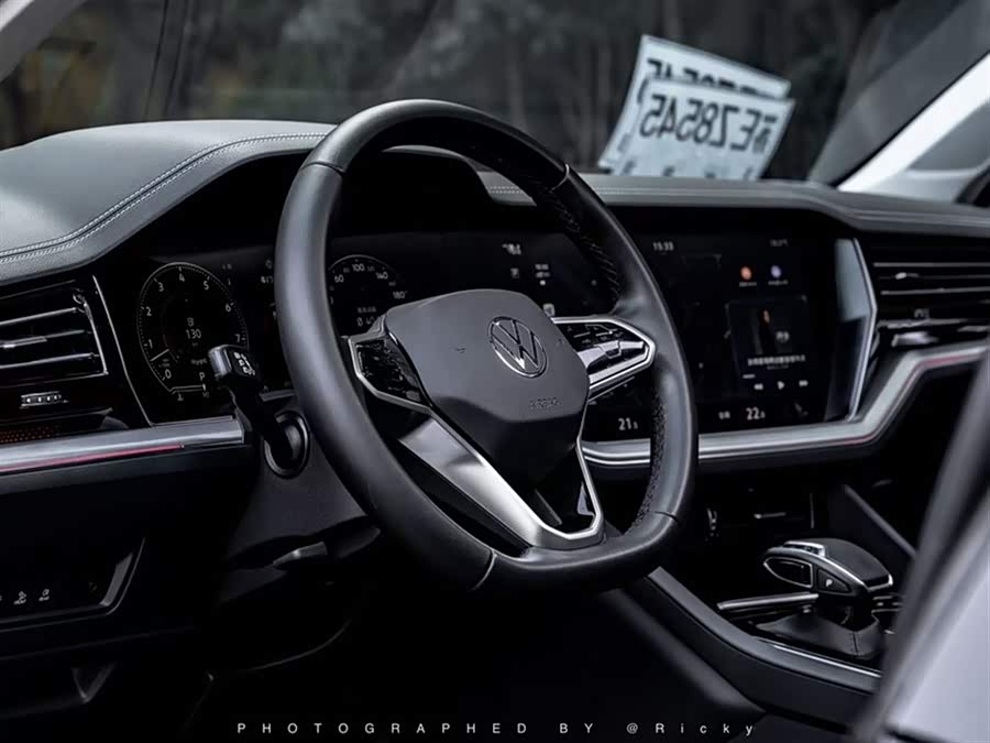 Volkswagen Touareg 2022 #5 Volkswagen Touareg 2022 car image #5