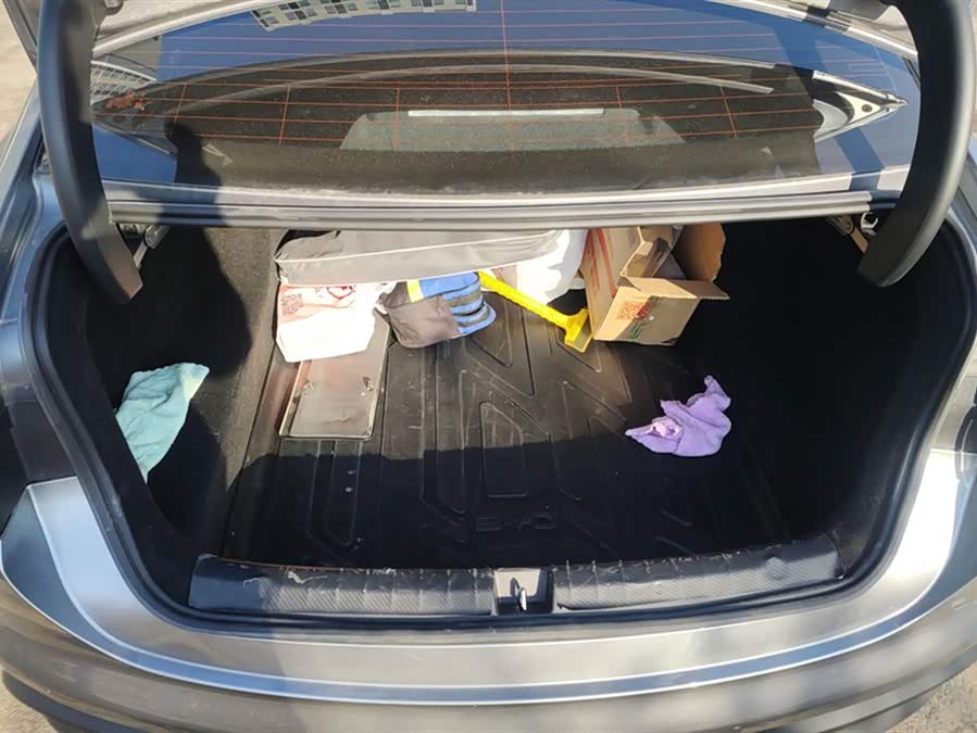 BYD Seal 05 DM-i 2025 car image #5