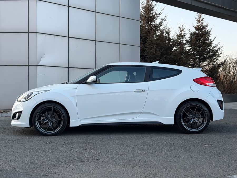 Hyundai Veloster 2015 #5 Hyundai Veloster 2015 car image #5
