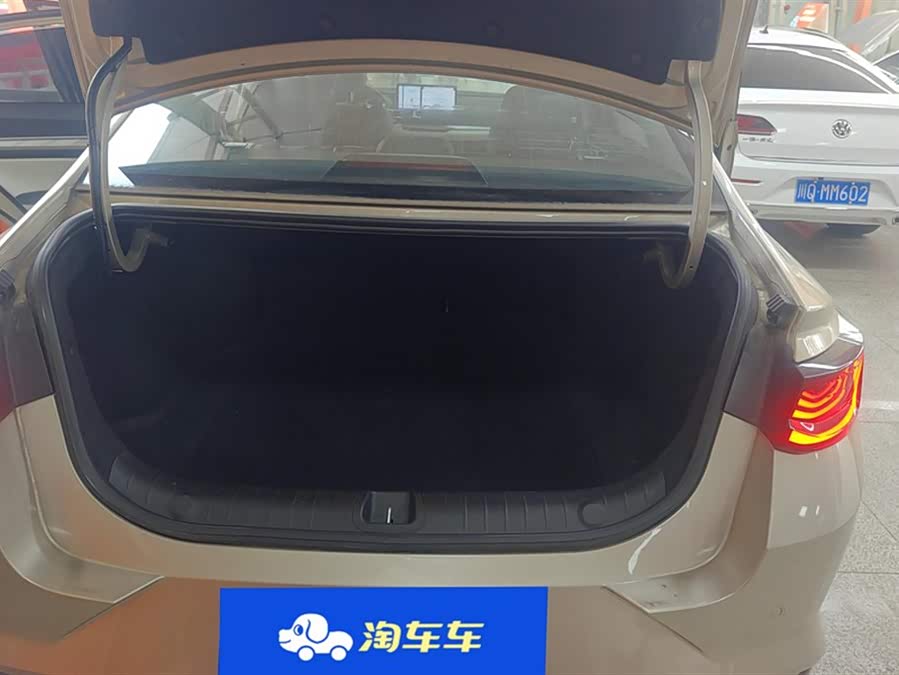 GEELY Emgrand L 2022 car image #5
