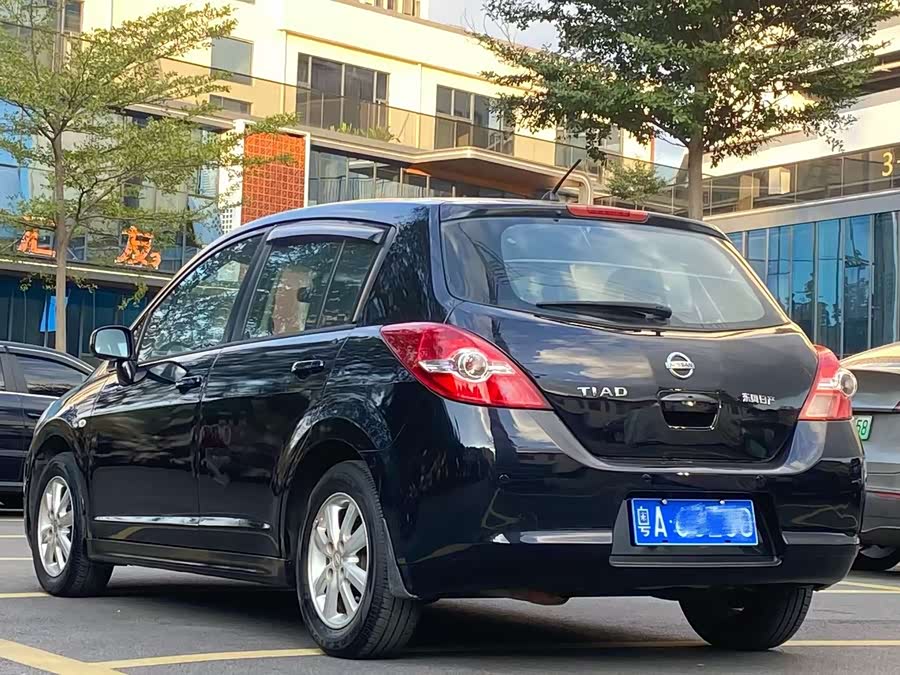 日产 骐达TIIDA 2010 汽车图片 #5