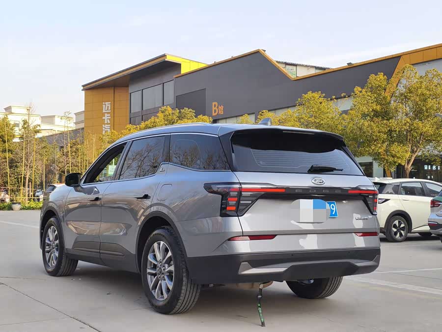 Ford Edge 2024 car image #5