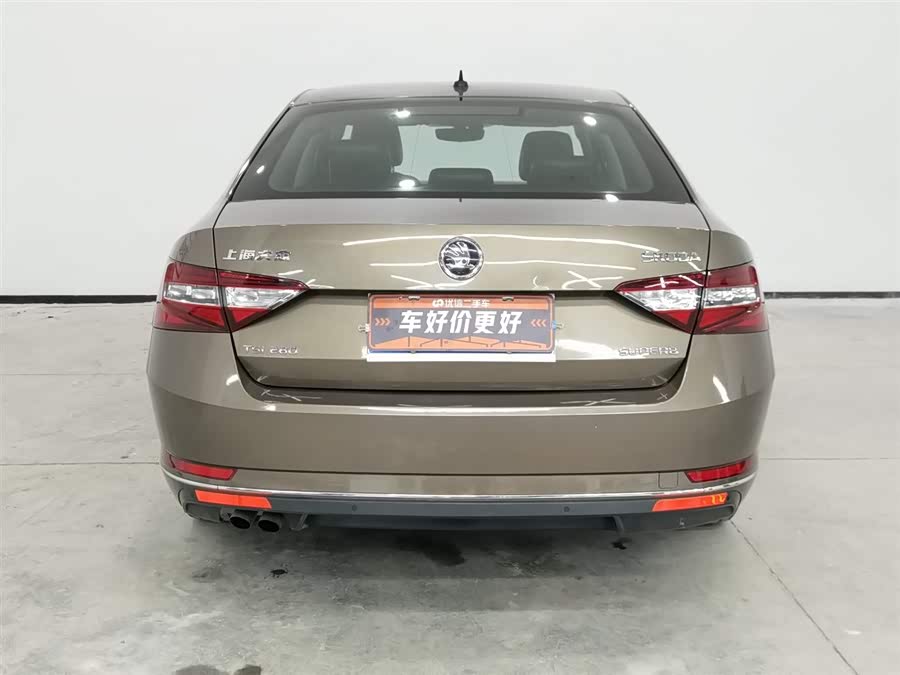 Skoda Superb 2016 car image #5