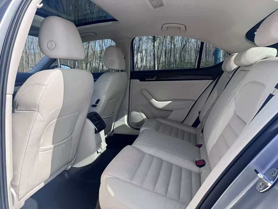 Skoda Superb 2016 #5 Skoda Superb 2016 car image #5