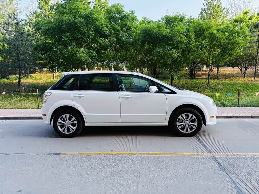 BYD e6 2017 #5 BYD e6 2017 car image #5