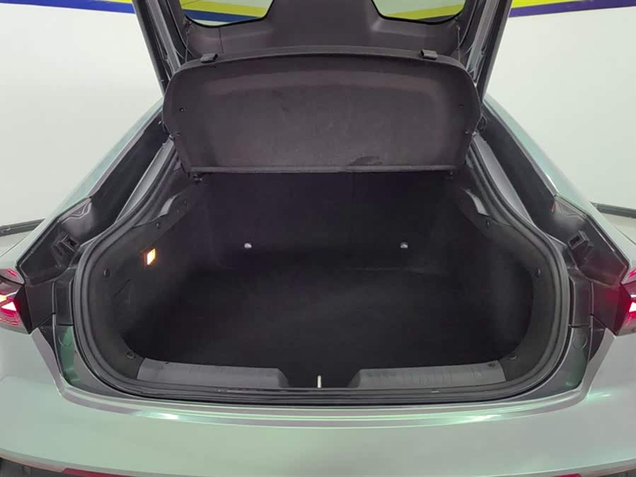 Changan UNI-V iDD 2023 #5 Changan UNI-V iDD 2023 car image #5